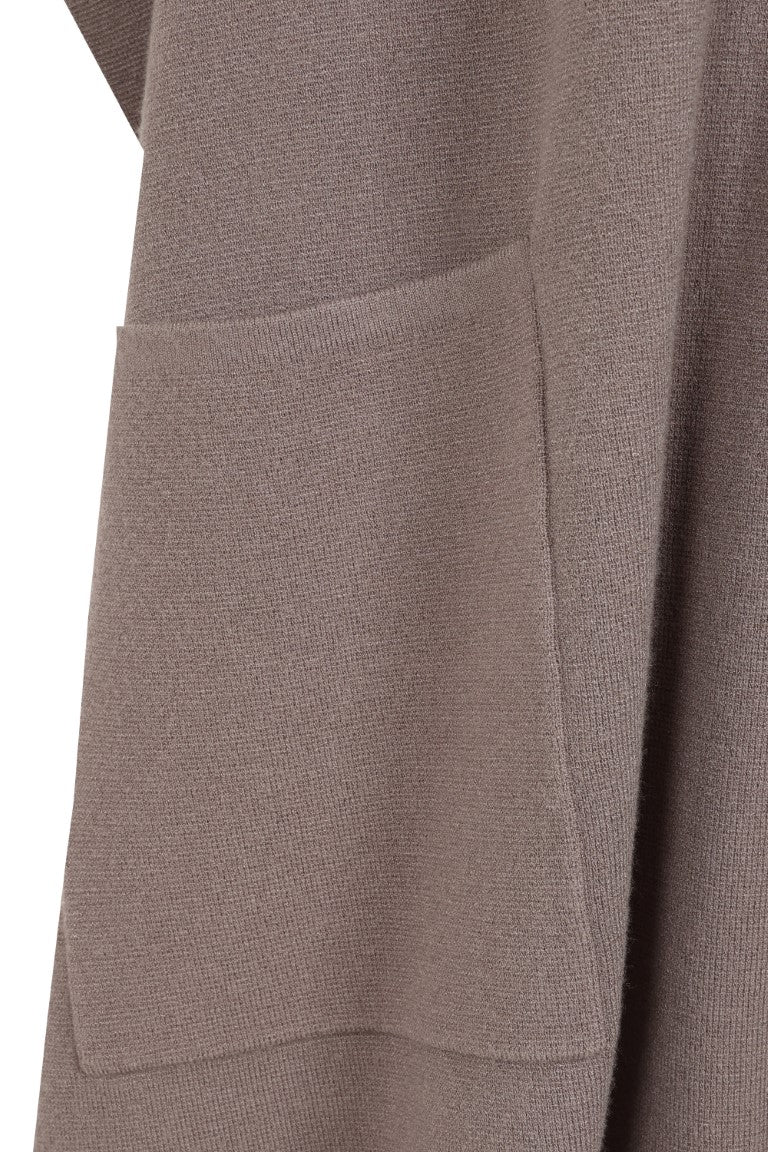 Karlie Cape