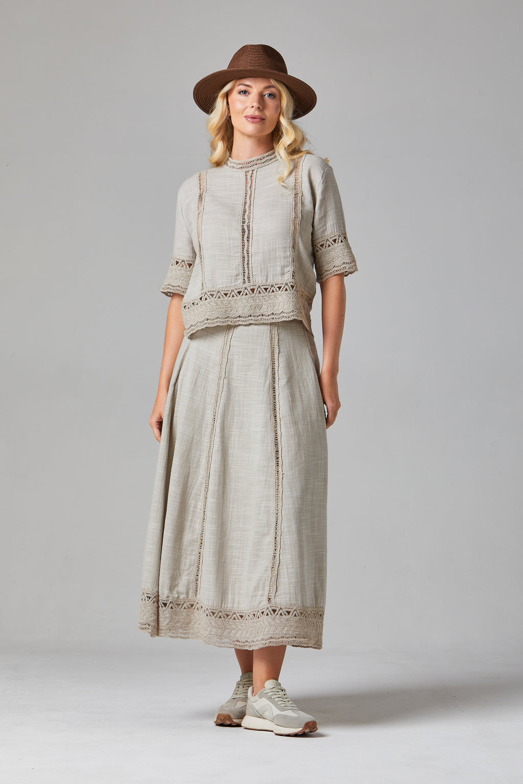 Francoise Top dress Woman wearing a beige outfit 
