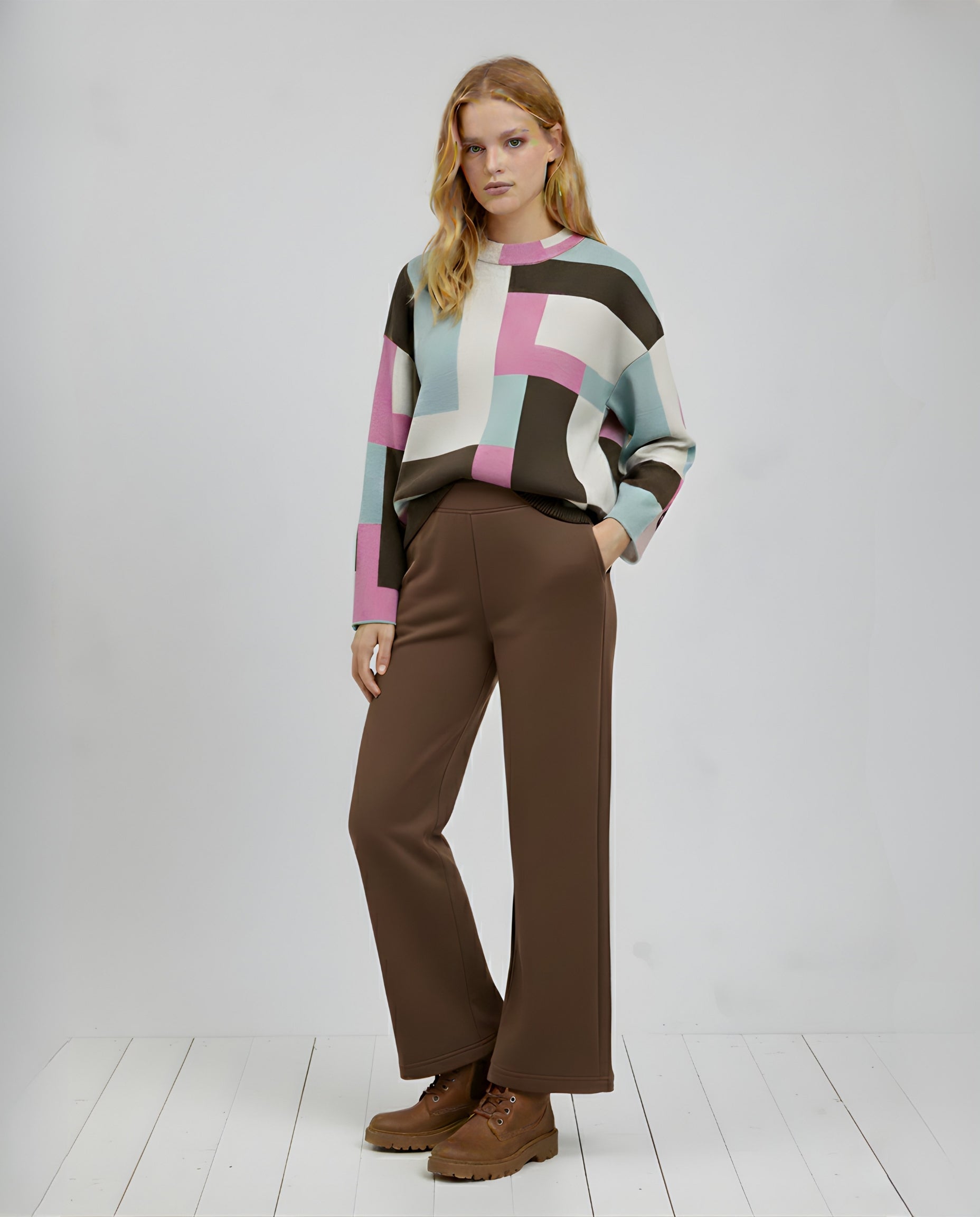 Karlie Hexagon Pullover